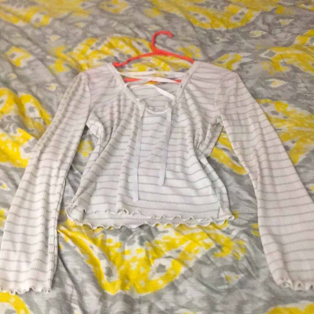 Long sleeve cute shirt backless